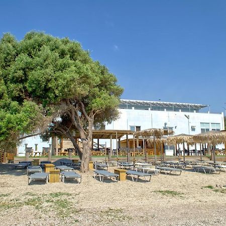 Epipleon Luxury Suites -102- Δωμάτιο 45Τμ Με Βεράντα 35Τμ Μπροστά Στη Θάλασσα Nafpaktos Exterior photo