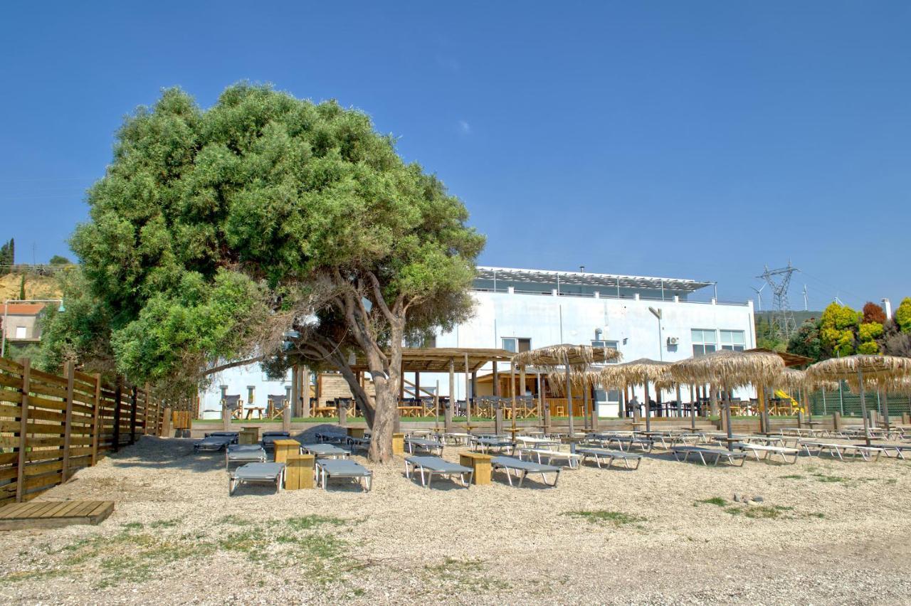 Epipleon Luxury Suites -102- Δωμάτιο 45Τμ Με Βεράντα 35Τμ Μπροστά Στη Θάλασσα Nafpaktos Exterior photo